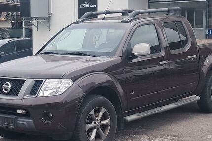 Nissan Navara 235.000 km 10.900 &euro; Lichtenstein-Unterhausen 72805