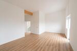 Dachgeschoßwohnung Hechingen - 3 Zimmer, 94 m&sup2;, 1.280&euro; | Angebot:26216355