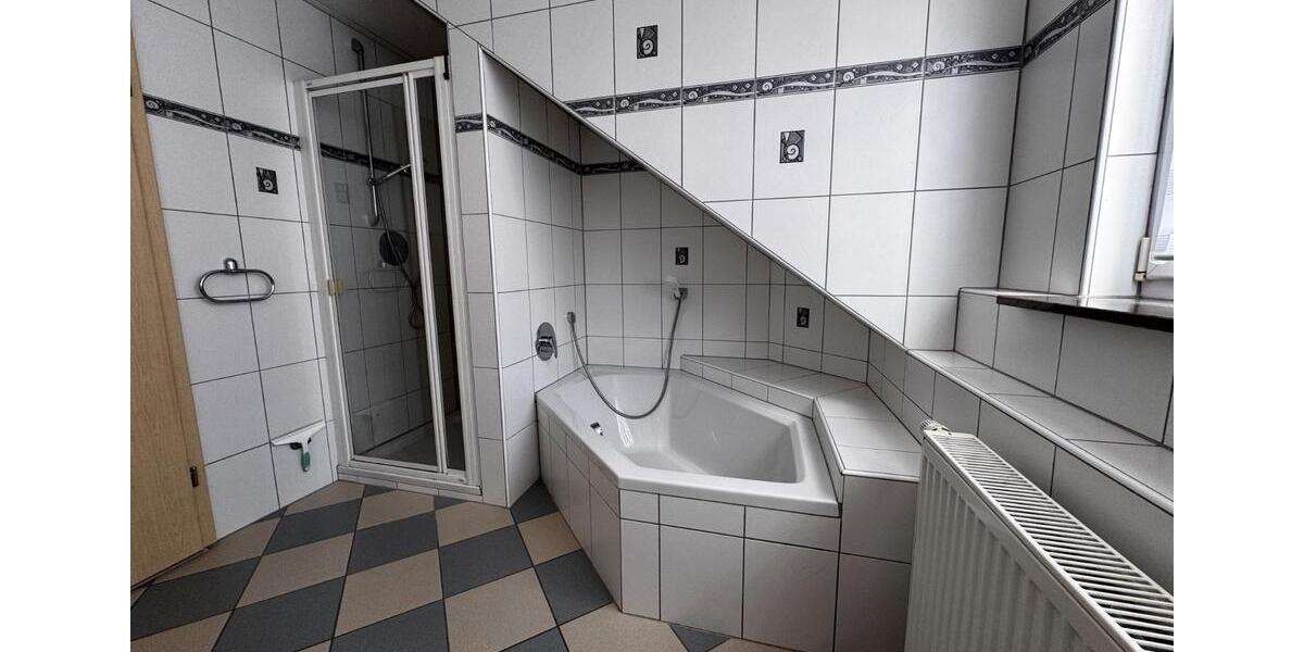 Doppelhaushälfte Hechingen - 5 Zimmer, 124 m&sup2;, 429.000&euro; | Angebot:27097667