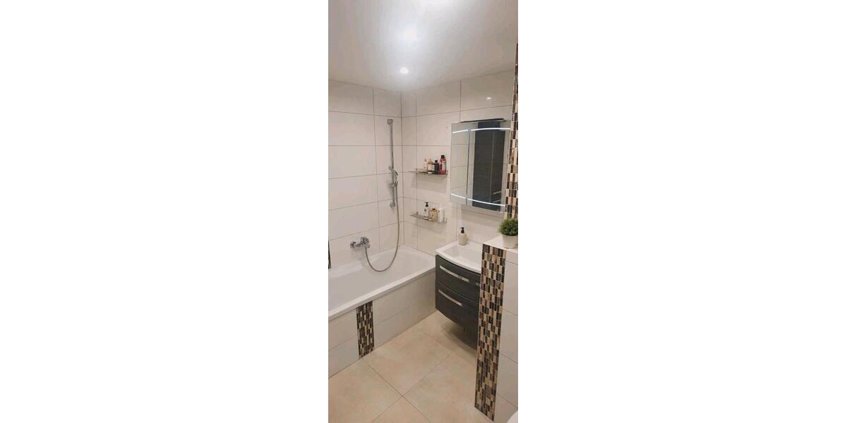 Etagenwohnung Reutlingen Orschel-Hagen - 4 Zimmer, 96 m&sup2;, 370.000&euro; | Angebot:26986035