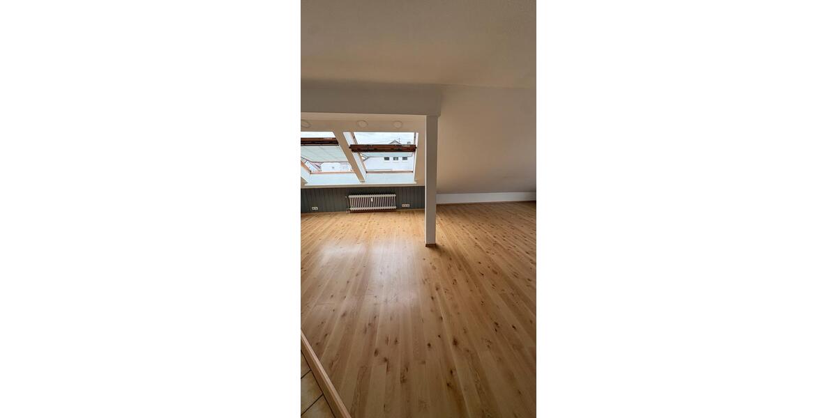 Dachgeschoßwohnung Böblingen Dagersheim - 2 Zimmer, 64 m&sup2;, 930&euro; | Angebot:25639843