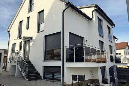 Haus Herrenberg - 6 Zimmer, 138 m&sup2;, 2.250&euro; | Angebot:26364288