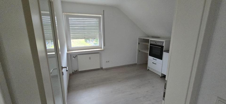 Dachgeschoßwohnung Aidlingen - 1 Zimmer, 64 m&sup2;, 1.000&euro; | Angebot:25636982