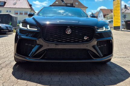 Jaguar F-Pace 39.250 km 67.999 &euro; Stuttgart 70435