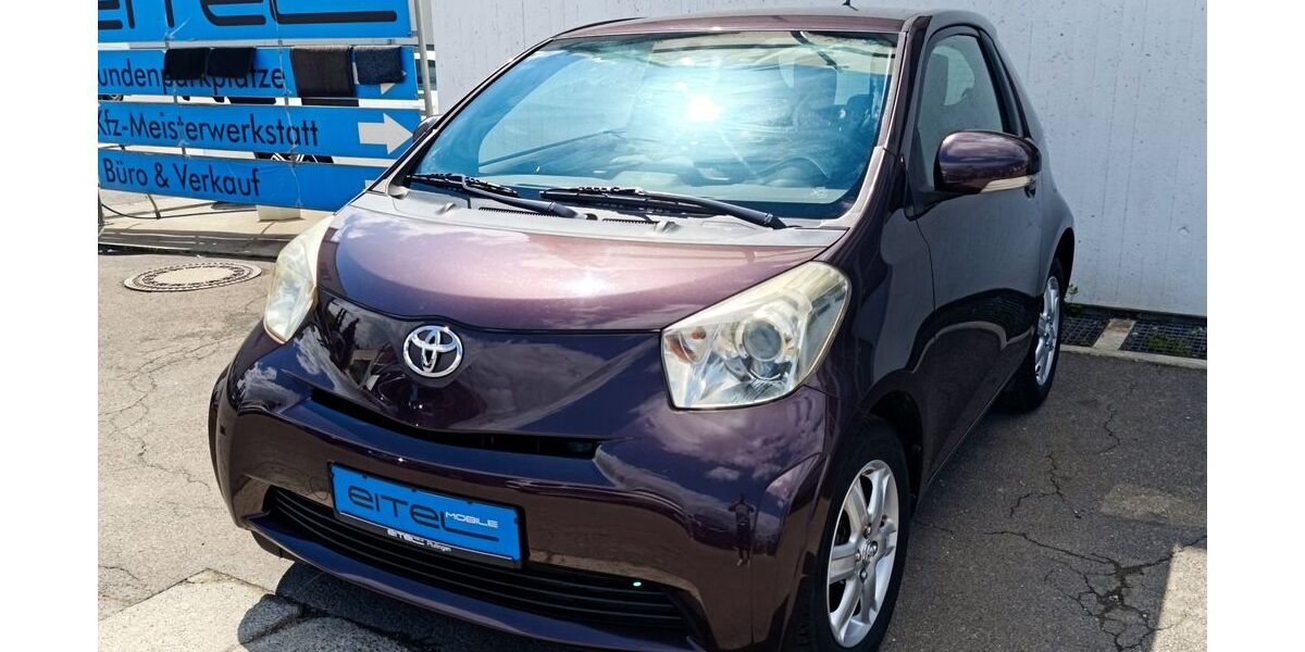 Toyota IQ 180.217 km 2.990 &euro; Pfullingen 72793