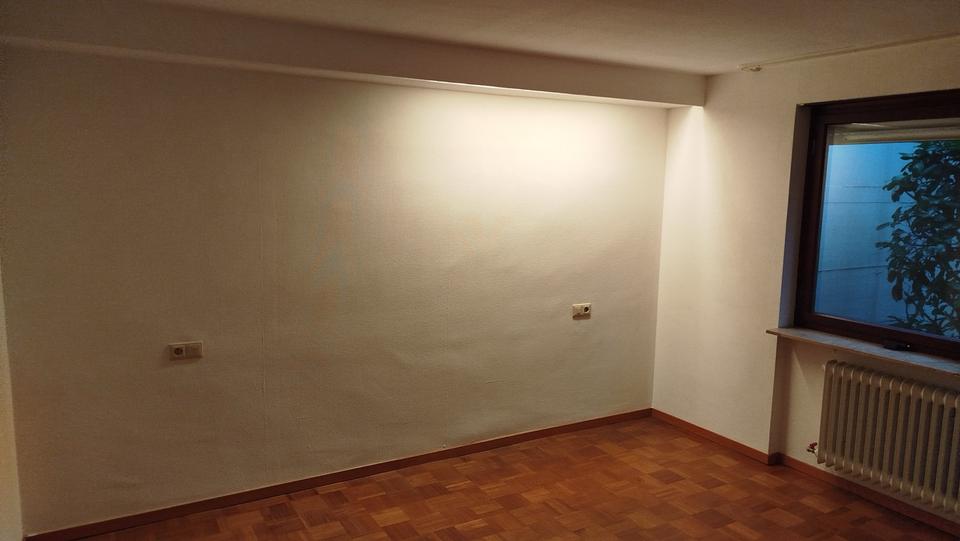 Erdgeschoßwohnung Böblingen - 3 Zimmer, 77 m&sup2;, 1.150&euro; | Angebot:24756195