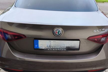 Alfa Romeo Giulia 137.500 km 14.900 &euro; Reutlingen 72760