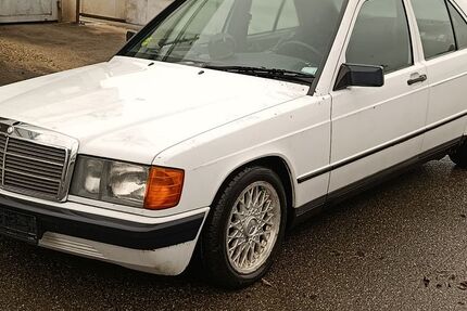 Mercedes-Benz 190 232.645 km 1.700 &euro; Pfullingen 72793
