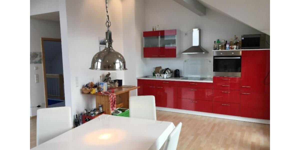 Dachgeschoßwohnung Rottenburg am Neckar - 2 Zimmer, 82 m&sup2;, 490&euro; | Angebot:25272110