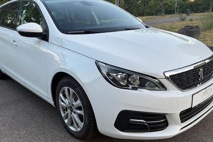 Peugeot 308 128.669 km 8.999 &euro; Stuttgart 70469