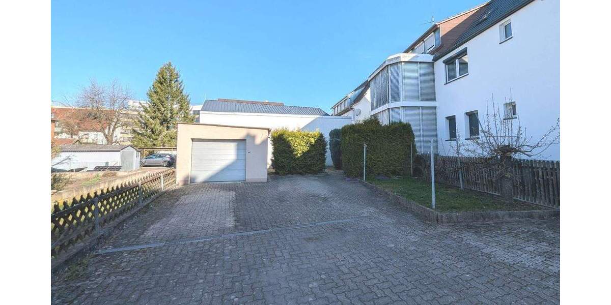 Mehrfamilienhaus, Wohnhaus Böblingen - 9 Zimmer, 178 m&sup2;, 619.000&euro; | Angebot:25862240