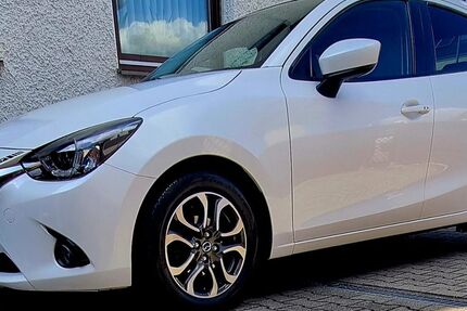 Mazda 2 43.700 km 12.300 &euro; Filderstadt 70794