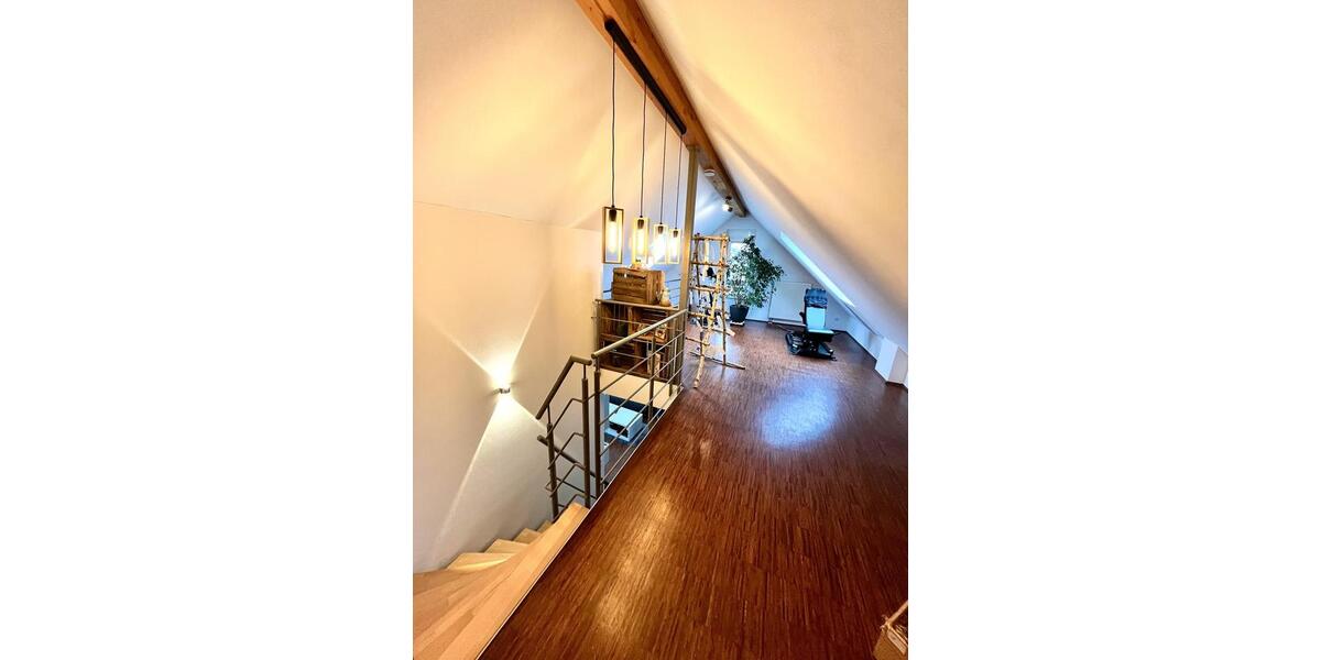 Maisonettenwohnung Gärtringen - 4.5 Zimmer, 118 m&sup2;, 2.150&euro; | Angebot:25894847