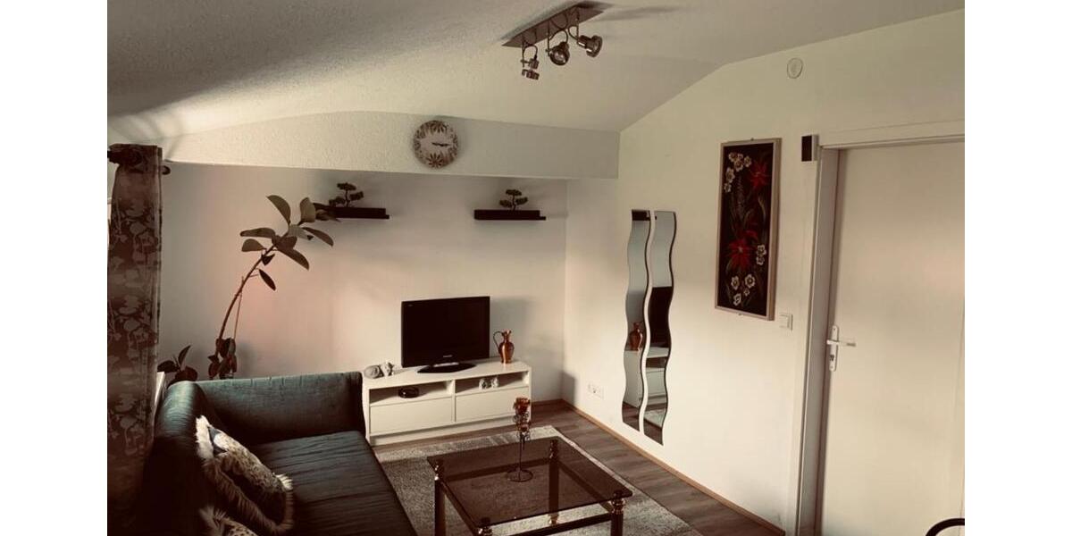 Erdgeschoßwohnung Bad Urach - 2 Zimmer, 32 m&sup2;, 310&euro; | Angebot:25843435