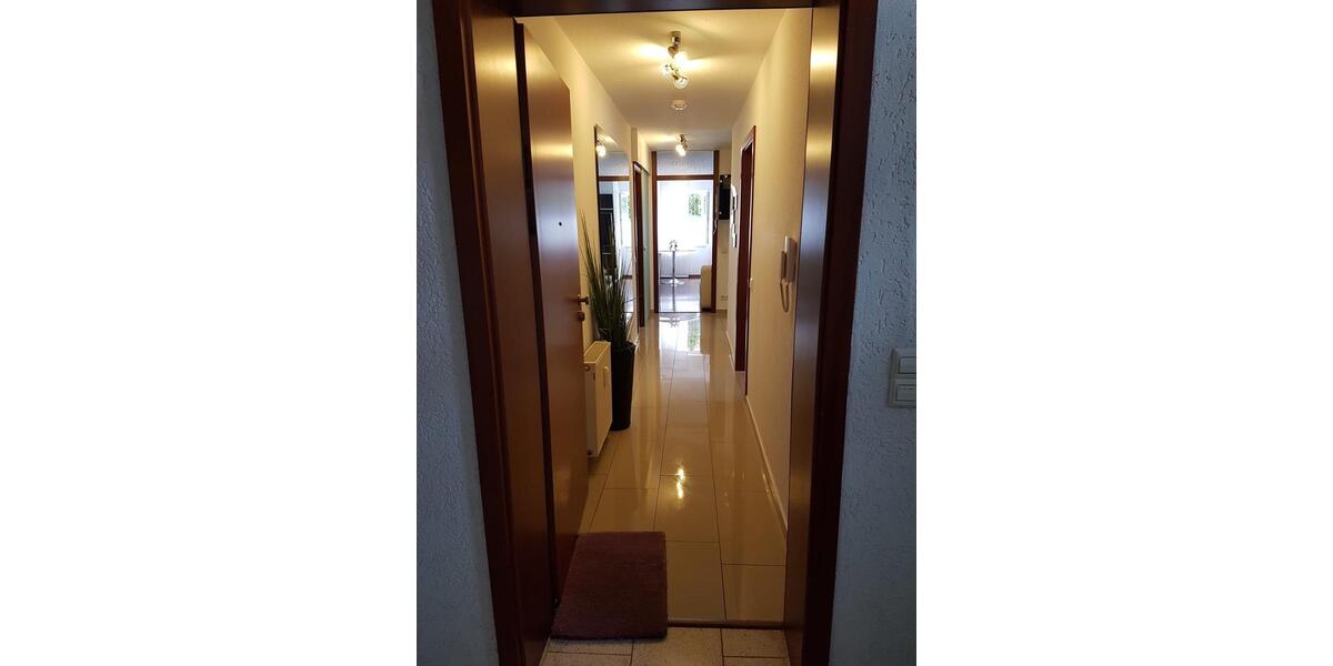 Terrassenwohnung Pfullingen - 2 Zimmer, 62 m&sup2;, 250.000&euro; | Angebot:25395711