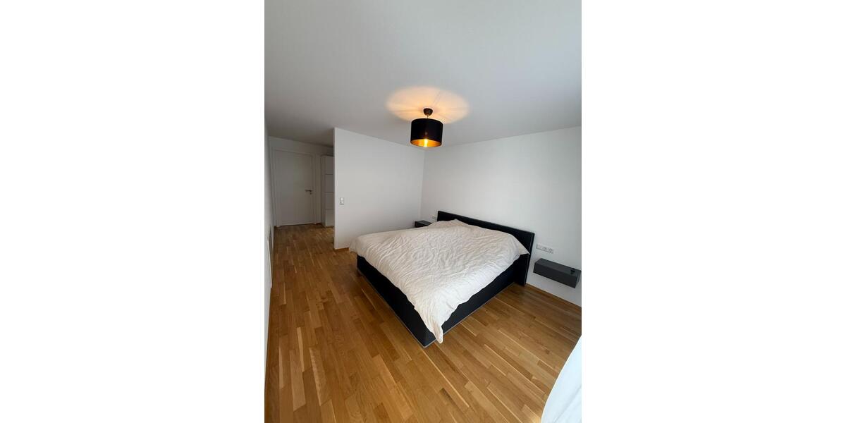 Erdgeschoßwohnung Nürtingen - 2.5 Zimmer, 99 m&sup2;, 1.300&euro; | Angebot:25945896