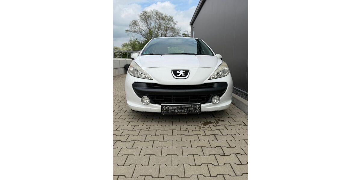 Peugeot 207 156.800 km 2.899 &euro; Horb 72160