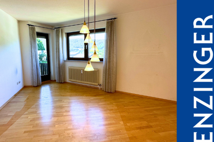 Wohnung Bad Urach - 2.5 Zimmer, 60 m&sup2;, 175.000&euro; | Angebot:25144848