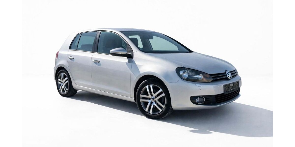 VW Golf 120.800 km 8.999 &euro; Stuttgart 70469