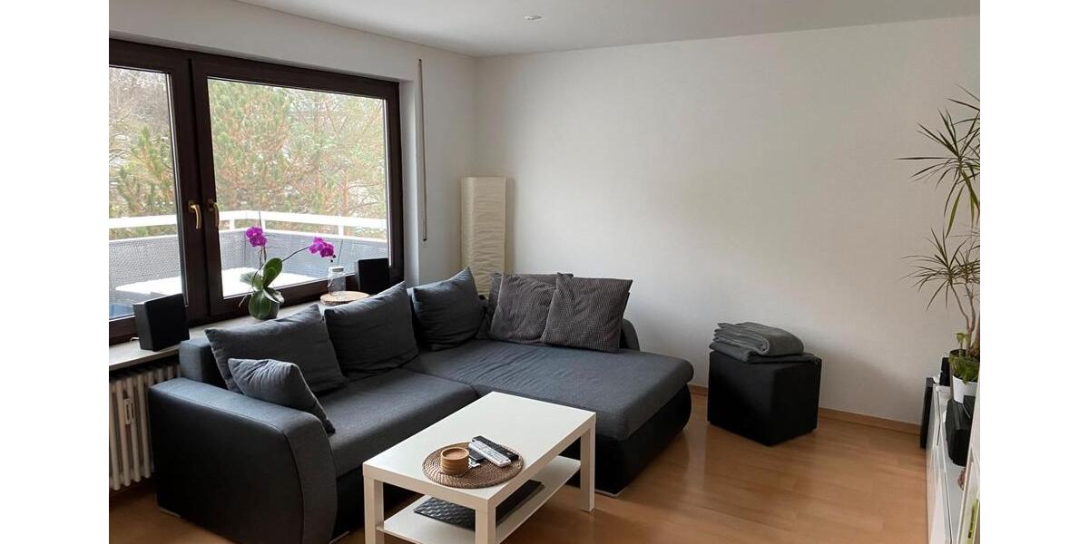Dachgeschoßwohnung Stuttgart Stuttgart-West - 2.5 Zimmer, 66 m&sup2;, 1.060&euro; | Angebot:26001345