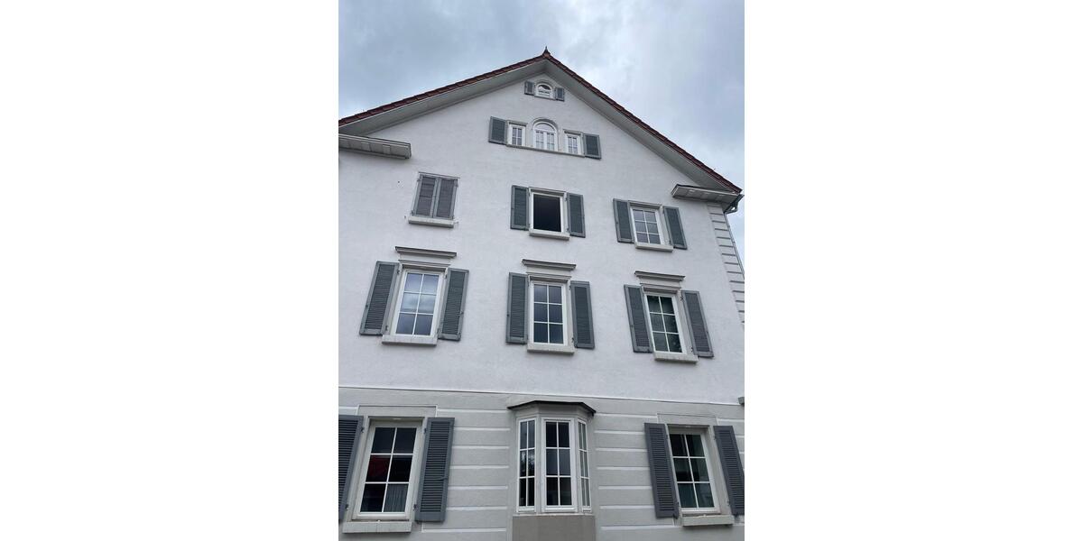Mehrfamilienhaus, Wohnhaus Reutlingen - 7 Zimmer, 165 m&sup2;, 1.800&euro; | Angebot:25150931