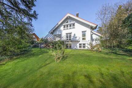 Haus Grafenau - 5.5 Zimmer, 357 m&sup2;, 1.550.000&euro; | Angebot:26002360