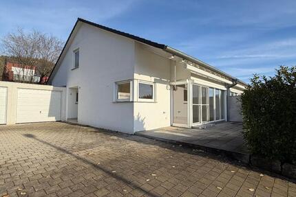 Haus Herrenberg - 7 Zimmer, 156 m&sup2;, 2.280&euro; | Angebot:25818930