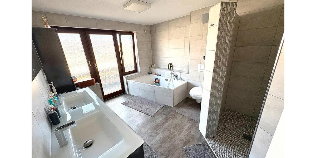 Etagenwohnung Stuttgart Stuttgart-West - 4.5 Zimmer, 144 m&sup2;, 629.000&euro; | Angebot:25792891