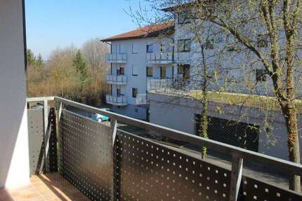 Wohnung Hechingen - 3 Zimmer, 72 m&sup2;, 700&euro; | Angebot:27180389