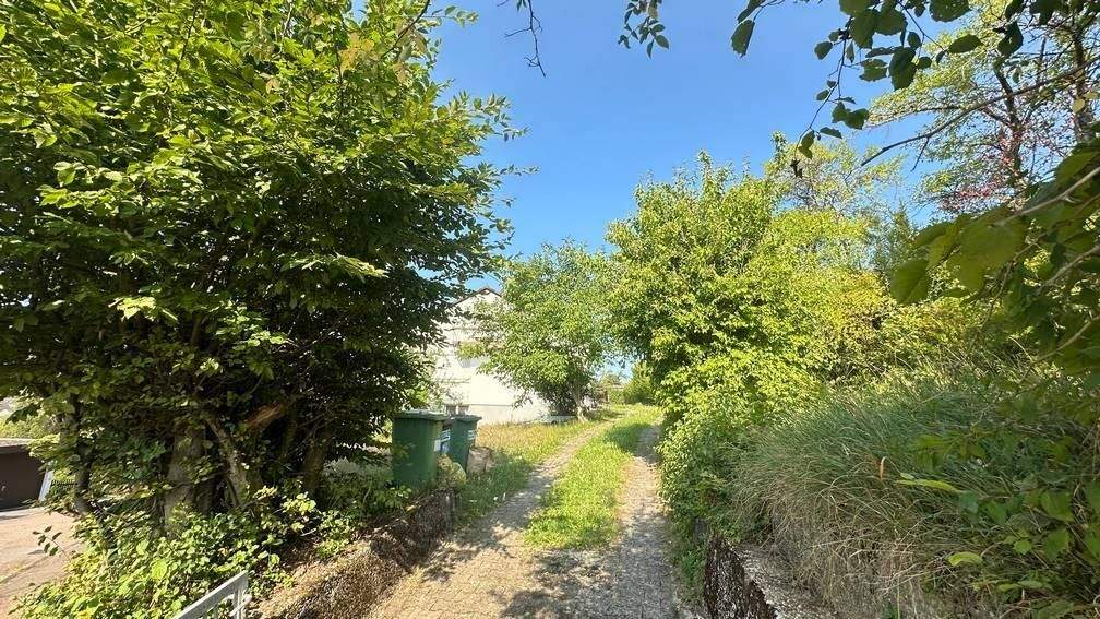 Mehrfamilienhaus, Wohnhaus Ostelsheim - 9 Zimmer, 210 m&sup2;, 649.000&euro; | Angebot:25737007