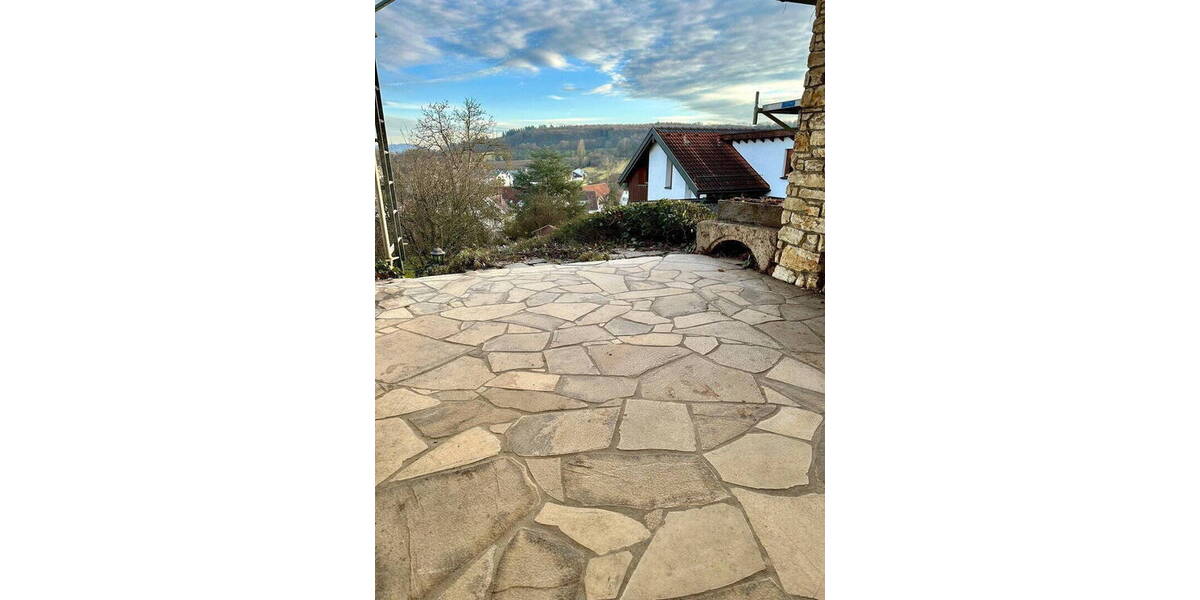 Etagenwohnung Aichtal Aich - 3 Zimmer, 150 m&sup2;, 2.100&euro; | Angebot:25944663