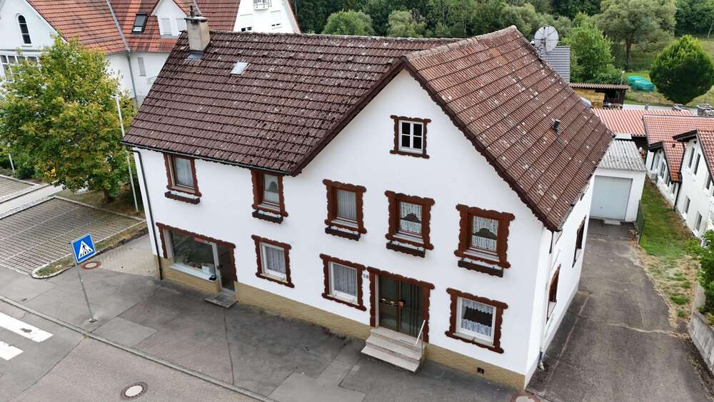 Einfamilienhaus Horb - 7 Zimmer, 140 m&sup2;, 324.000&euro; | Angebot:27523236