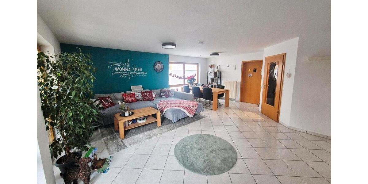 Etagenwohnung Rottenburg am Neckar - 4.5 Zimmer, 116 m&sup2;, 409.000&euro; | Angebot:26975459