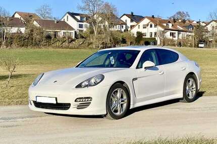Porsche Panamera 182.000 km 24.950 &euro; Stuttgart 70499