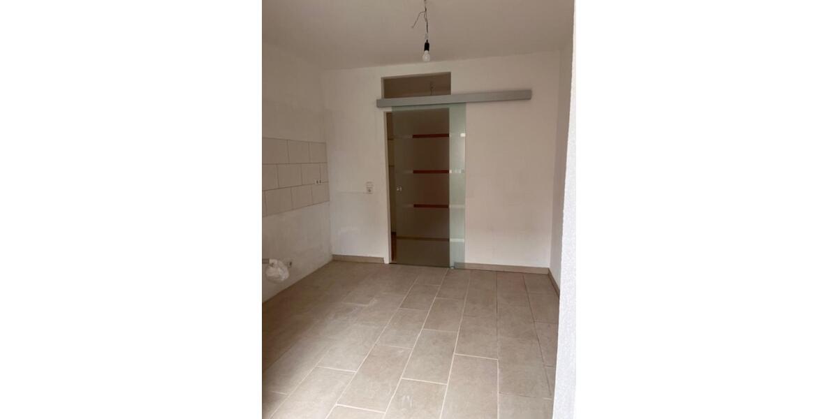 Erdgeschoßwohnung Metzingen - 4 Zimmer, 92 m&sup2;, 1.105&euro; | Angebot:25157268