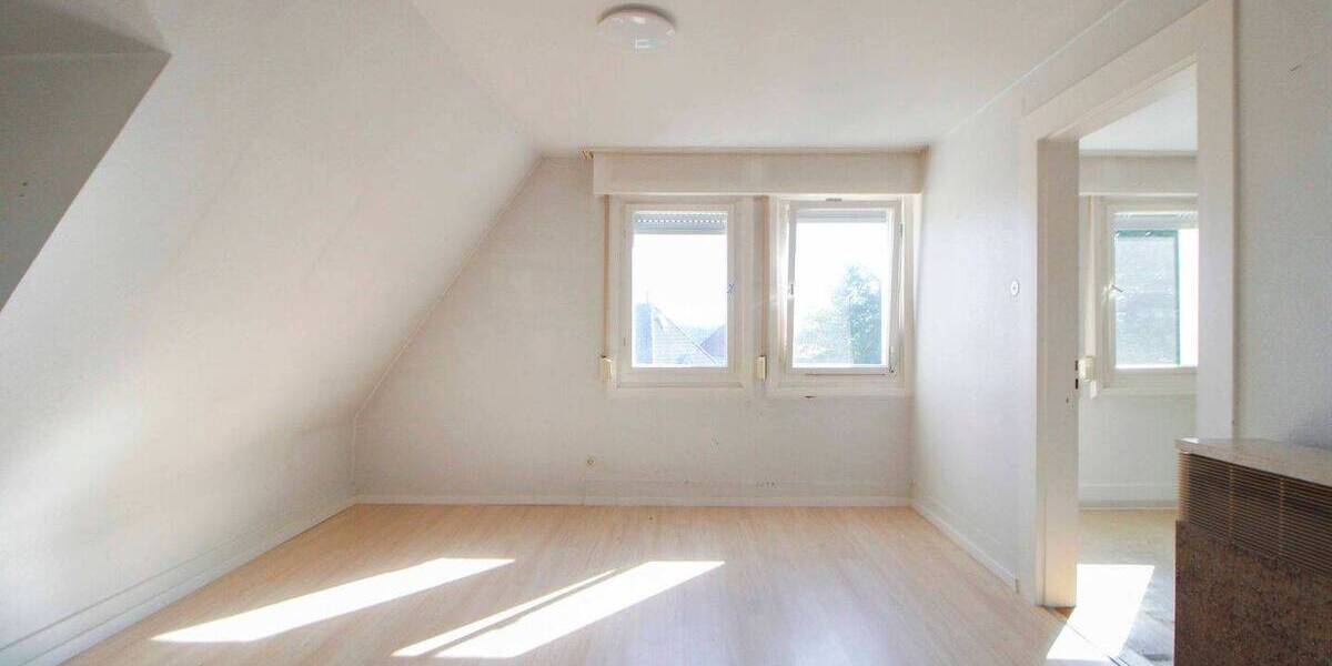 Mehrfamilienhaus, Wohnhaus Stuttgart Botnang - 9 Zimmer, 204 m&sup2;, 980.000&euro; | Angebot:26418214