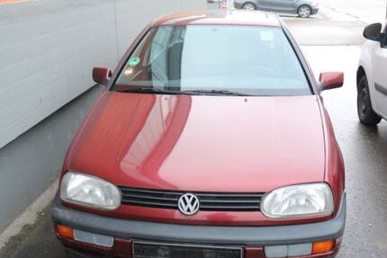VW Golf 180.000 km 990 &euro; Neuhausen 73765