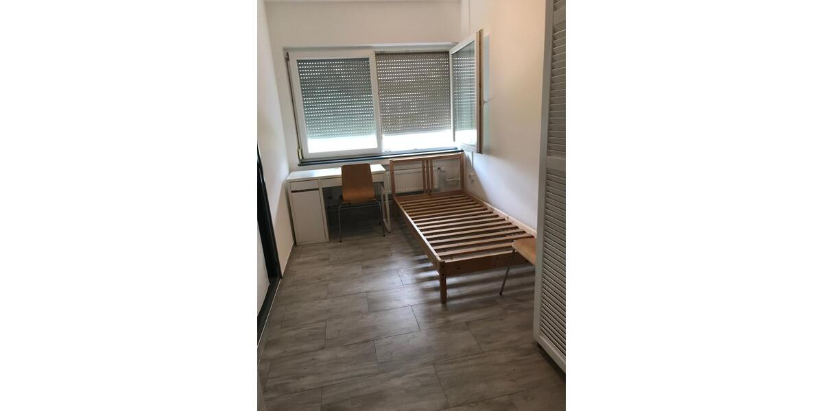 Einfamilienhaus Reutlingen - 11 Zimmer, 310 m&sup2;, 999.999&euro; | Angebot:27186098