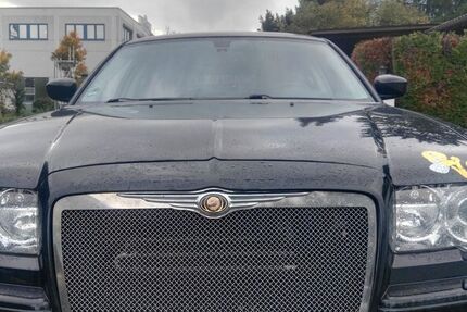 Chrysler 300C 167.500 km 18.500 &euro; Reutlingen 72768