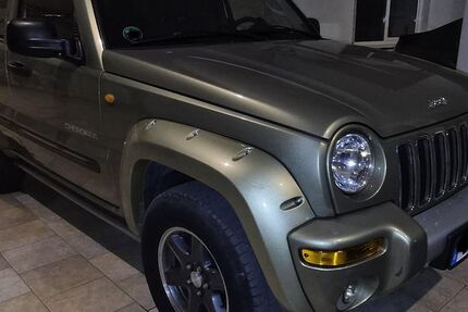 Jeep Cherokee 212.000 km 6.590 &euro; Stuttgart 70565