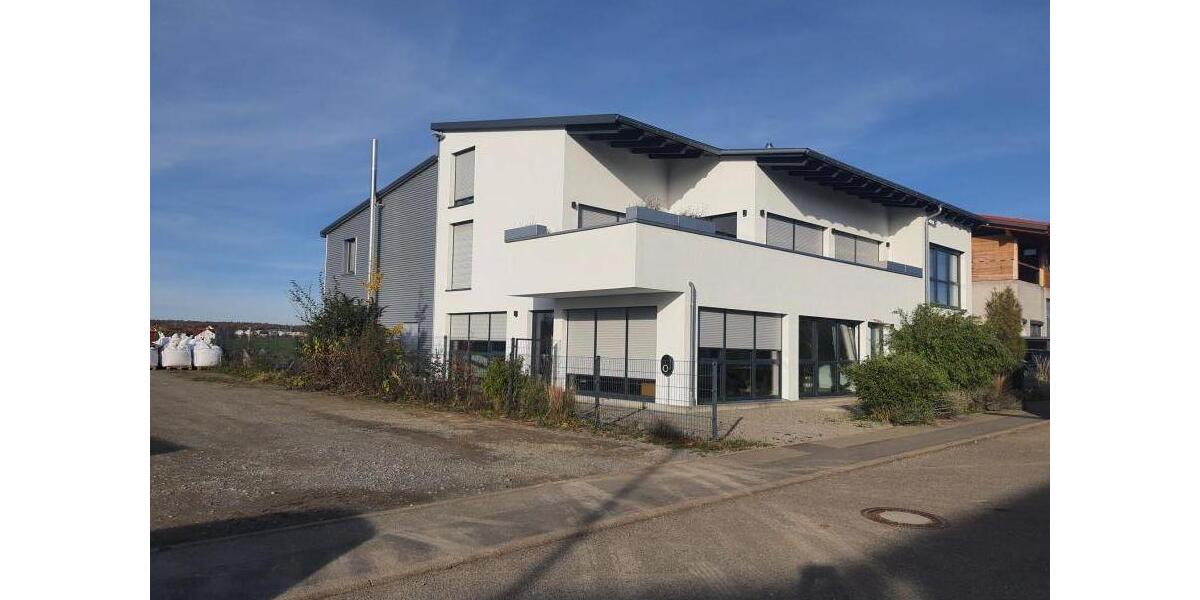 Provisionsfrei* Moderne Gewerbeimmobilie mit Büro, Wohnung und Halle - KfW 70, Solaranlage, hochwertige Ausstattung - Gewerbeobjekt Altdorf | Angebot:23812378