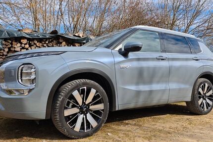 Mitsubishi Outlander 9.250 km 43.950 &euro; Oberboihingen 72644