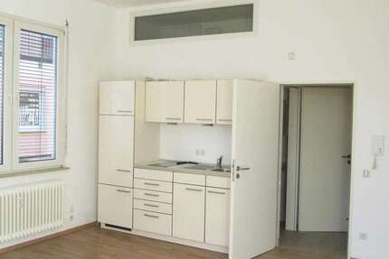 Wohnung Böblingen - 1 Zimmer, 31 m&sup2;, 560&euro; | Angebot:24157579