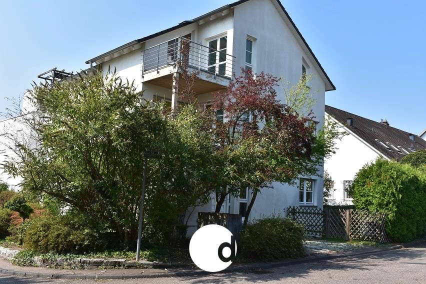 Einfamilienhaus Stuttgart Birkach - 7 Zimmer, 174 m&sup2;, 2.600&euro; | Angebot:26980667