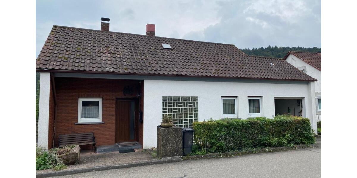 Einfamilienhaus Nagold - 6.5 Zimmer, 134 m&sup2;, 360.000&euro; | Angebot:27201649