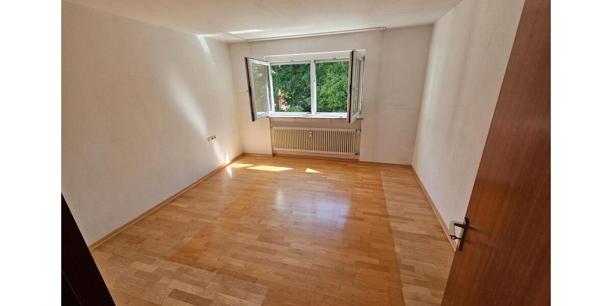 Etagenwohnung Reutlingen Reutlingen (Kernstadt) - 4 Zimmer, 96 m&sup2;, 325.000&euro; | Angebot:26941697