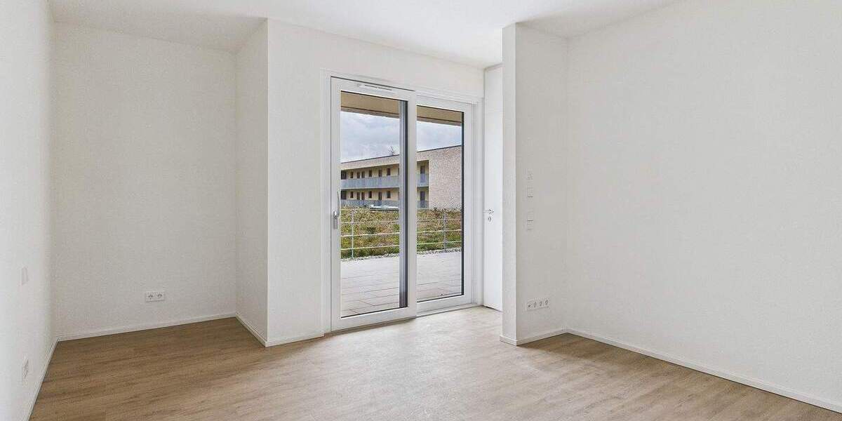 Etagenwohnung Sindelfingen Ost - 2 Zimmer, 67 m&sup2;, 1.350&euro; | Angebot:25671739