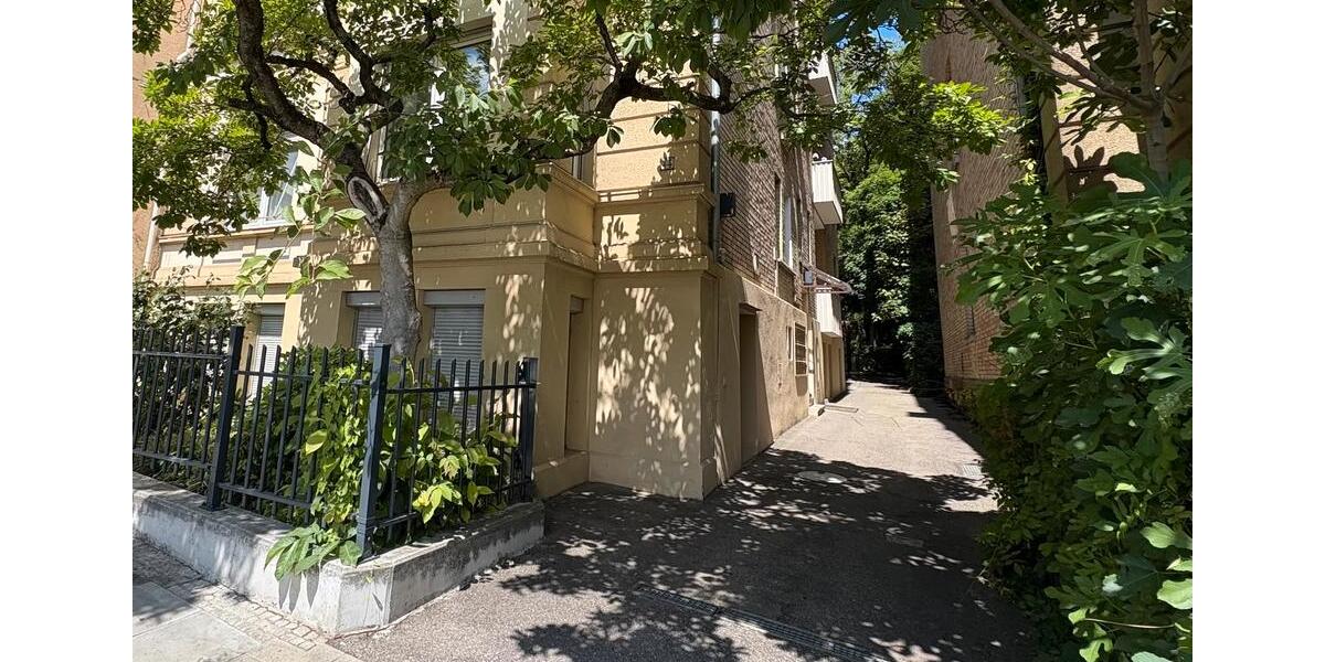 Dachgeschoßwohnung Stuttgart Stuttgart-West - 3 Zimmer, 72 m&sup2;, 549.000&euro; | Angebot:25611761