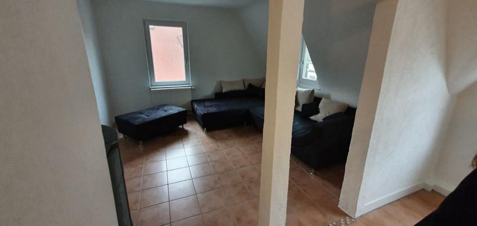 Dachgeschoßwohnung Stuttgart Stuttgart-Süd - 3.5 Zimmer, 91 m&sup2;, 1.450&euro; | Angebot:25363233