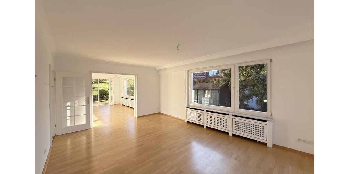 Einfamilienhaus Nürtingen - 5.5 Zimmer, 175 m&sup2;, 2.500&euro; | Angebot:24571134